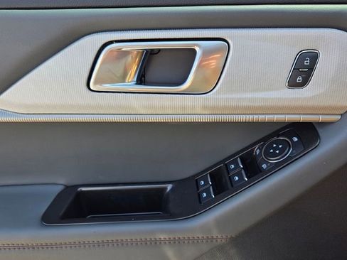 New 2026 Ford Explorer Active image 29