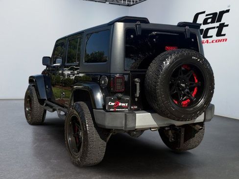 Used 2015 Jeep Wrangler Unlimited Sahara w/ Mopar Chrome Edition Group AWD/4WD image 9