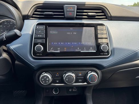 Used 2025 Nissan Versa SV FWD image 19
