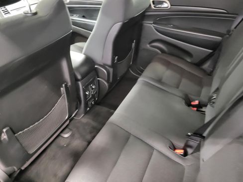 Used 2014 Jeep Grand Cherokee Laredo w/ Security & Convenience Group AWD/4WD image 20