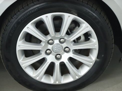 Used 2013 Buick LaCrosse Leather image 39