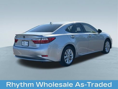 Used 2013 Lexus ES 300h w/ Luxury Pkg FWD image 8