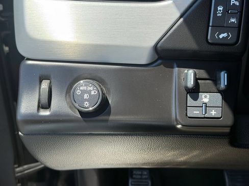 Used 2016 GMC Yukon SLT w/ Open Road Package RWD image 29