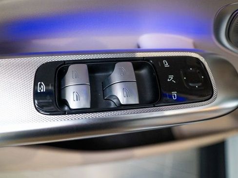New 2026 Mercedes-Benz GLC 300 4MATIC image 19