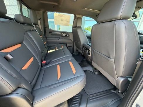 New 2026 GMC Sierra 1500 AT4 w/ AT4 Premium Package AWD/4WD image 31