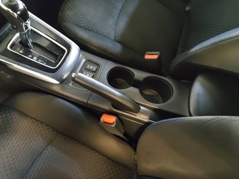 Used 2016 Nissan Sentra SR image 26