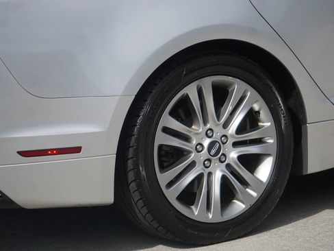 Used 2014 Lincoln MKZ Sedan 4D w/ Equipment Group 102A Reserve image 26