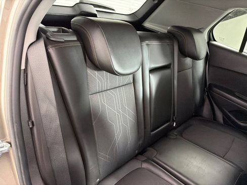 Used 2022 Chevrolet Trax LT w/ Driver Confidence Package image 22