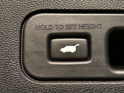 Used 2024 Acura MDX SH-AWD w/ Technology Package image 29