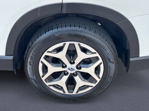 Used 2021 Subaru Forester Premium AWD/4WD image 9