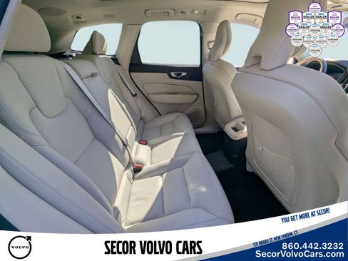 Certified 2024 Volvo XC60 T8 Plus w/ Protection Package Premier AWD/4WD image 21