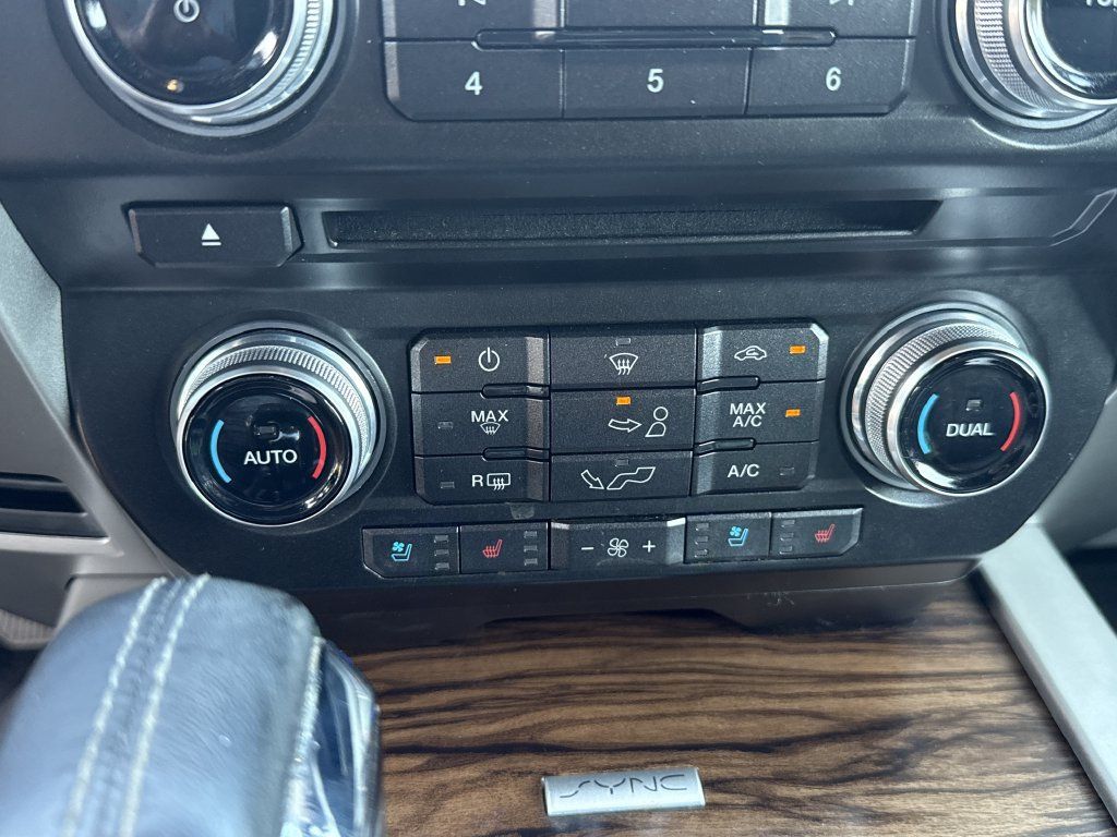 Used 2018 Ford F150 Lariat w/ Equipment Group 502A Luxury RWD image 25