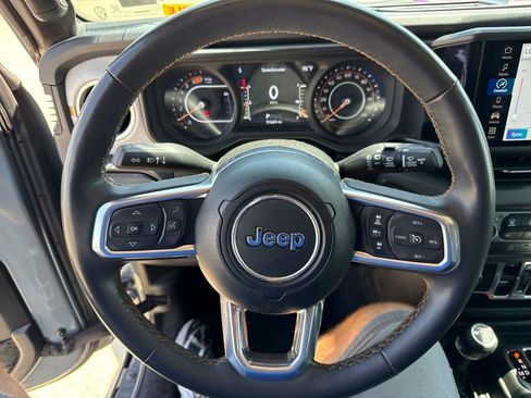 Used 2024 Jeep Wrangler Unlimited Sahara AWD/4WD image 23