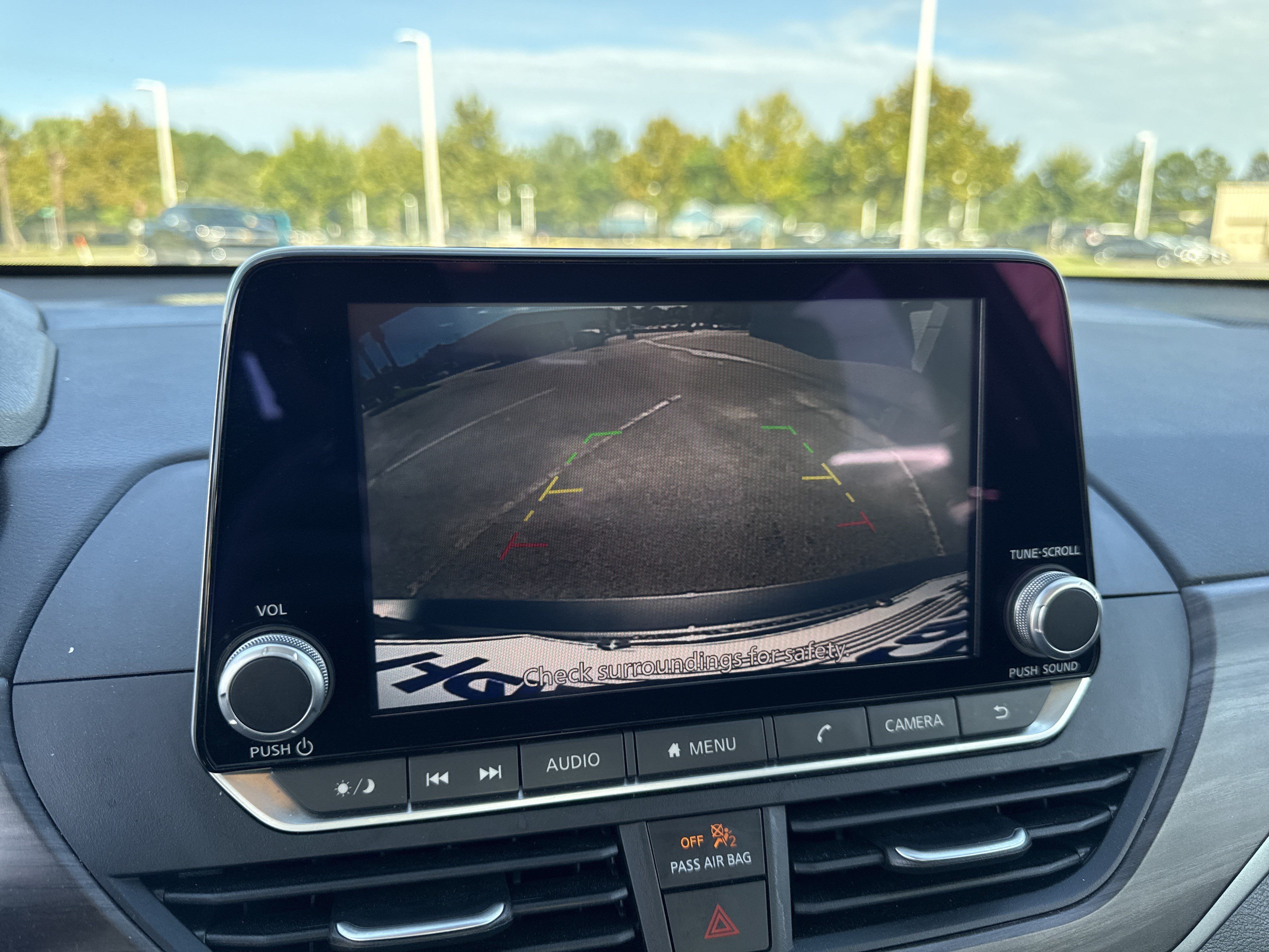 Used 2025 Nissan Altima 2.5 SV FWD image 23