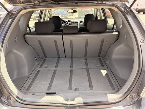 Used 2009 Pontiac Vibe AWD w/ Preferred Package image 7