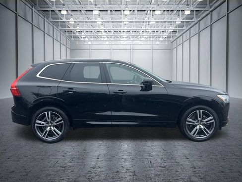 Used 2019 Volvo XC60 T6 Momentum w/ Multimedia Package AWD/4WD image 24
