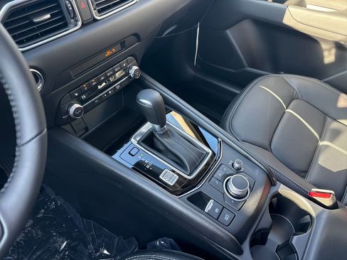 New 2025 MAZDA CX-5 AWD 2.5 S w/ Preferred Package image 13