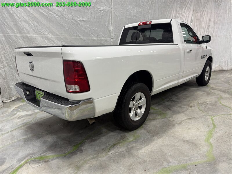Used 2018 RAM 1500 Classic SLT AWD/4WD image 8