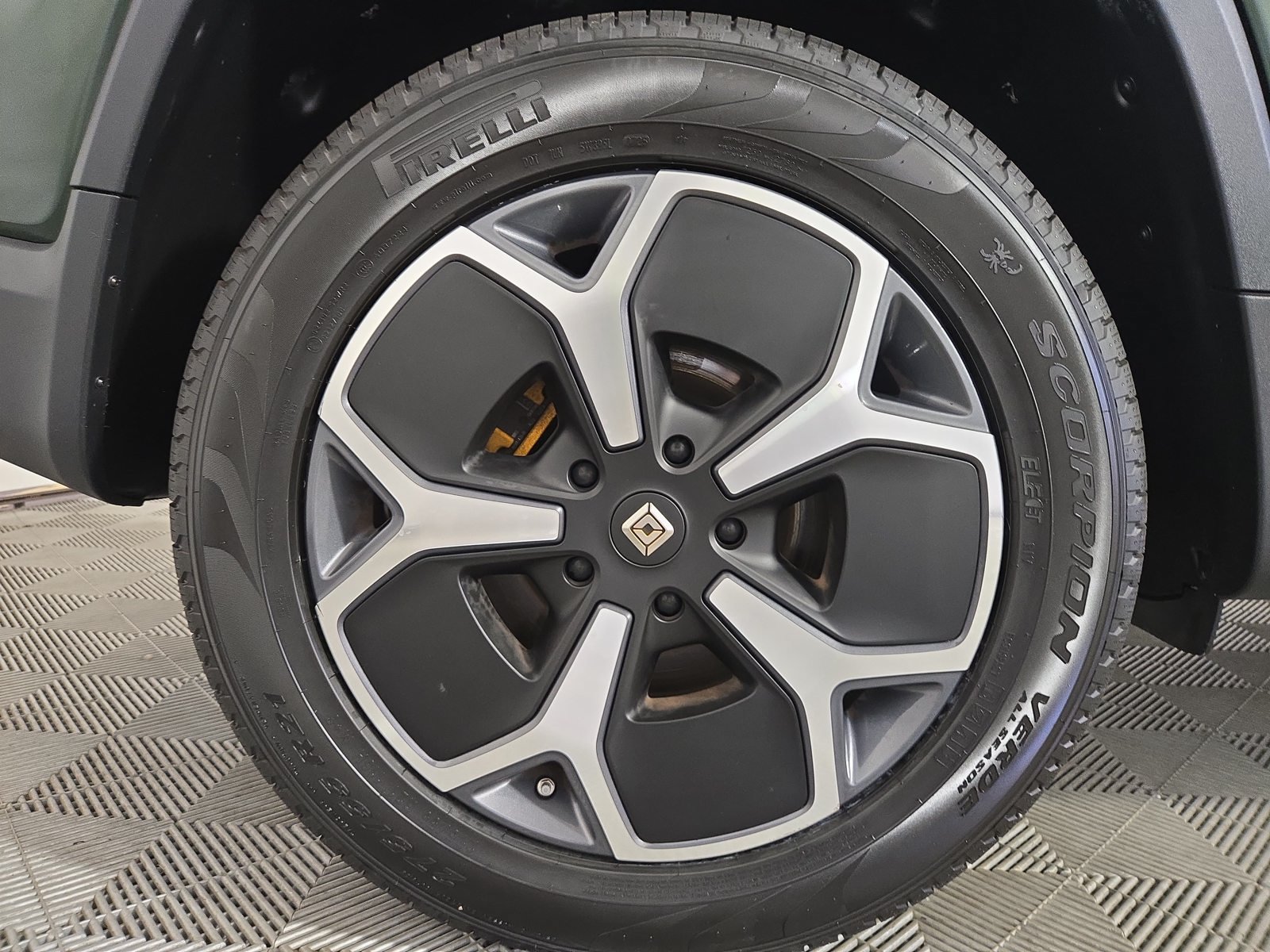 Used 2023 Rivian R1T Adventure Quad AWD/4WD image 12