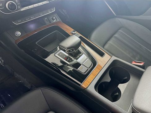 Certified 2023 Audi Q5 2.0T Premium w/ Convenience Package image 15