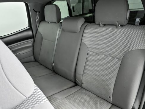 Used 2014 Toyota Tacoma 4x4 Double Cab w/ SR5 Package image 20