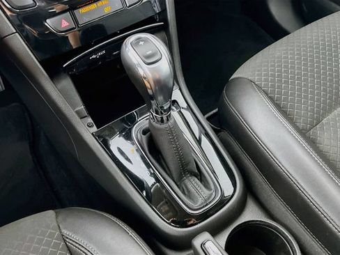 Used 2018 Buick Encore Preferred FWD image 21