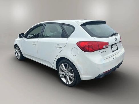 Used 2011 Kia Forte SX FWD image 5