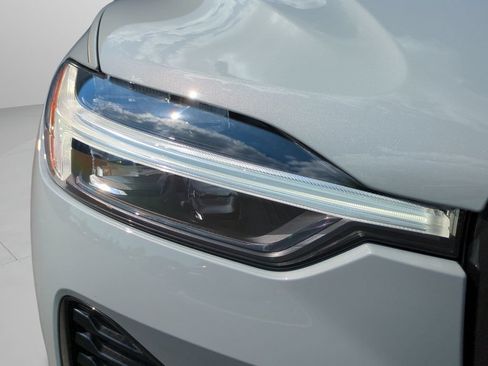 New 2026 Volvo XC60 B5 Plus AWD/4WD image 24