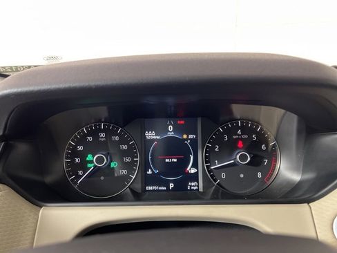 Used 2020 Land Rover Range Rover Velar S image 24