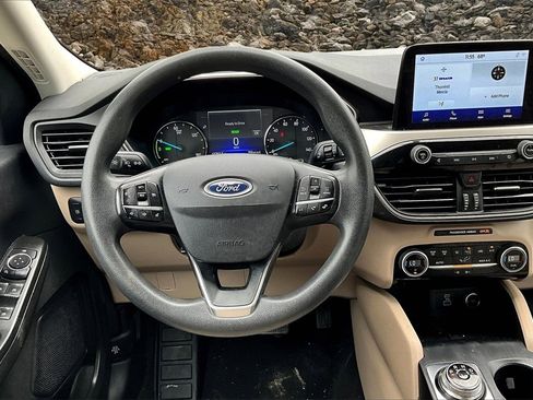 Used 2021 Ford Escape SE image 5