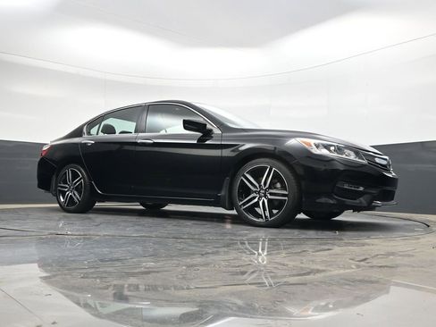 Used 2017 Honda Accord Sport Special Edition image 24