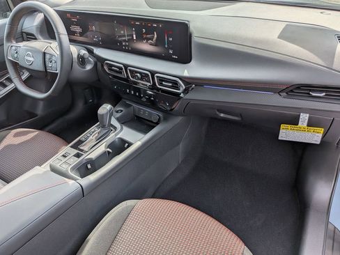 New 2026 Nissan Sentra SR FWD image 24