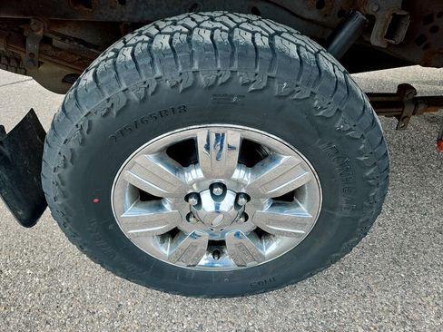 Used 2011 Ford F150 XLT w/ XLT Chrome Pkg image 34