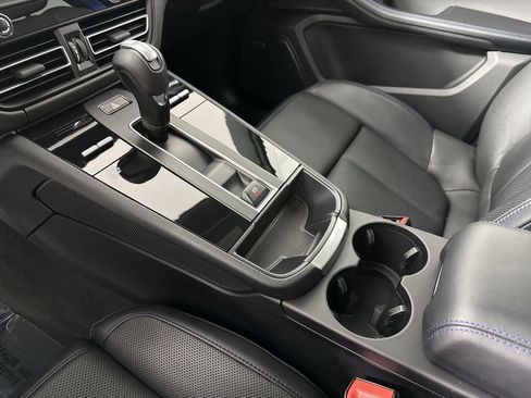 Certified 2024 Porsche Macan Turbo image 32