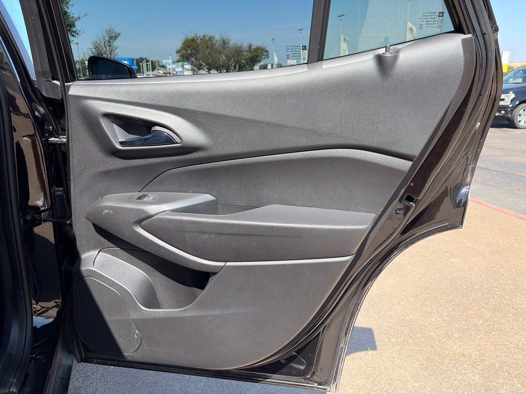 Used 2026 Chevrolet Trax LS FWD image 13