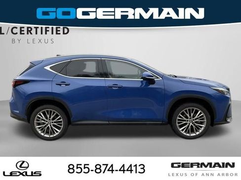 Used 2025 Lexus NX 350h AWD w/ Premium Package image 9