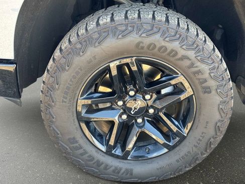 Used 2024 Chevrolet Silverado 1500 LT Trail Boss w/ LT Trail Boss Premium Package image 10