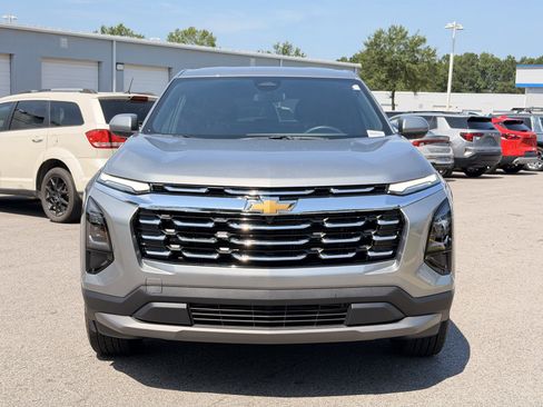 Used 2025 Chevrolet Equinox LT FWD image 6