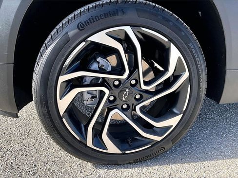 Used 2024 Chevrolet TrailBlazer RS w/ Driver Confidence Package image 9