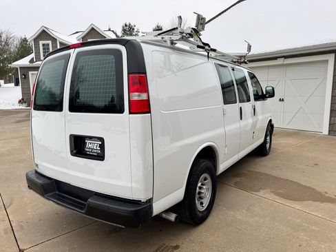 Used 2015 Chevrolet Express 2500 image 6