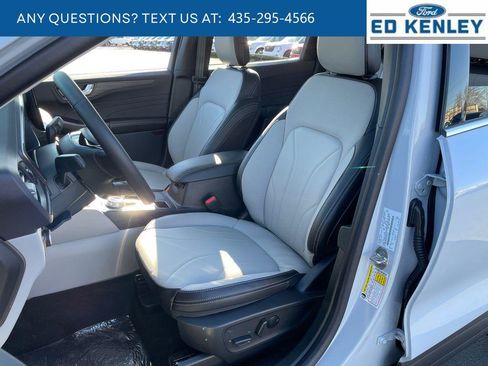 New 2026 Ford Escape Platinum w/ Premium Technology Package image 3