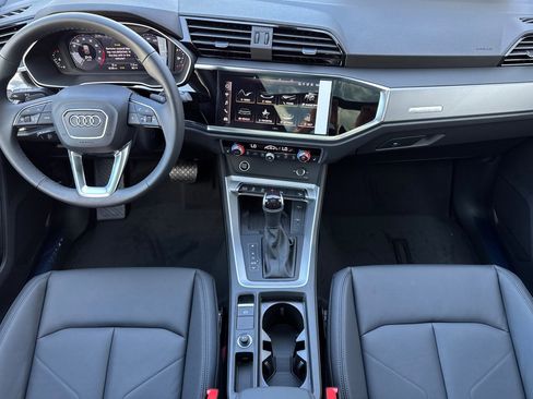 New 2025 Audi Q3 2.0T Premium image 10