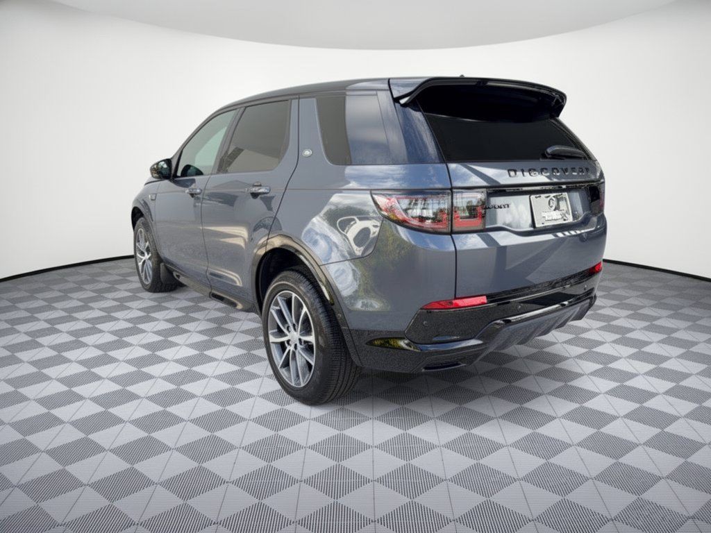 Used 2025 Land Rover Discovery Sport Dynamic SE AWD/4WD image 3