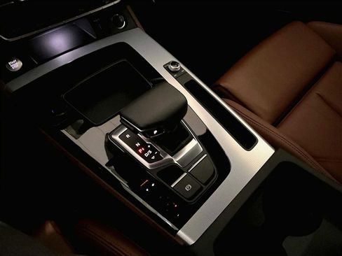 Used 2024 Audi Q5 2.0T Premium Plus w/ Premium Plus Package image 20