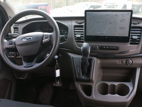 Used 2022 Ford Transit 350 XLT image 23