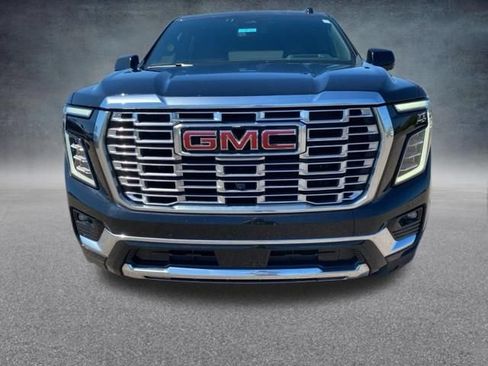 Used 2025 GMC Yukon Denali AWD/4WD image 13
