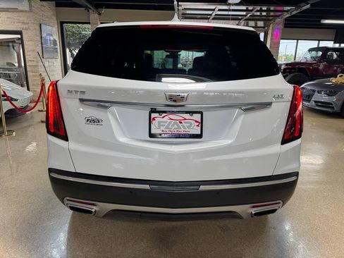 Used 2020 Cadillac XT5 Premium Luxury w/ LPO, Floor Liner Package FWD image 6