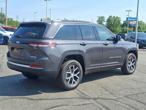 New 2025 Jeep Grand Cherokee Limited image 4