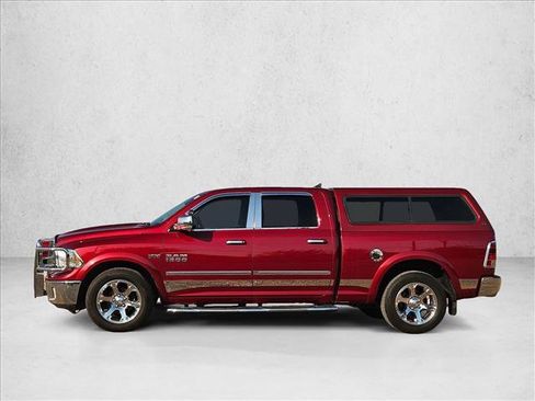 Used 2014 RAM 1500 Laramie w/ Convenience Group AWD/4WD image 8
