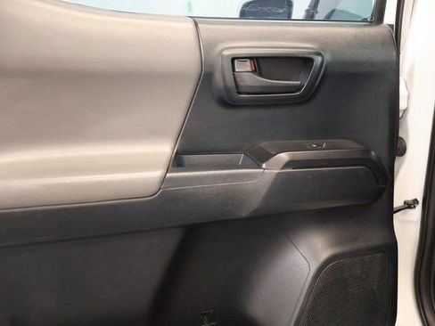 Used 2016 Toyota Tacoma SR RWD image 25